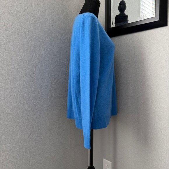 TAHARI 100% Cashmere Blue V Neck Sweater XL - Picture 3 of 9
